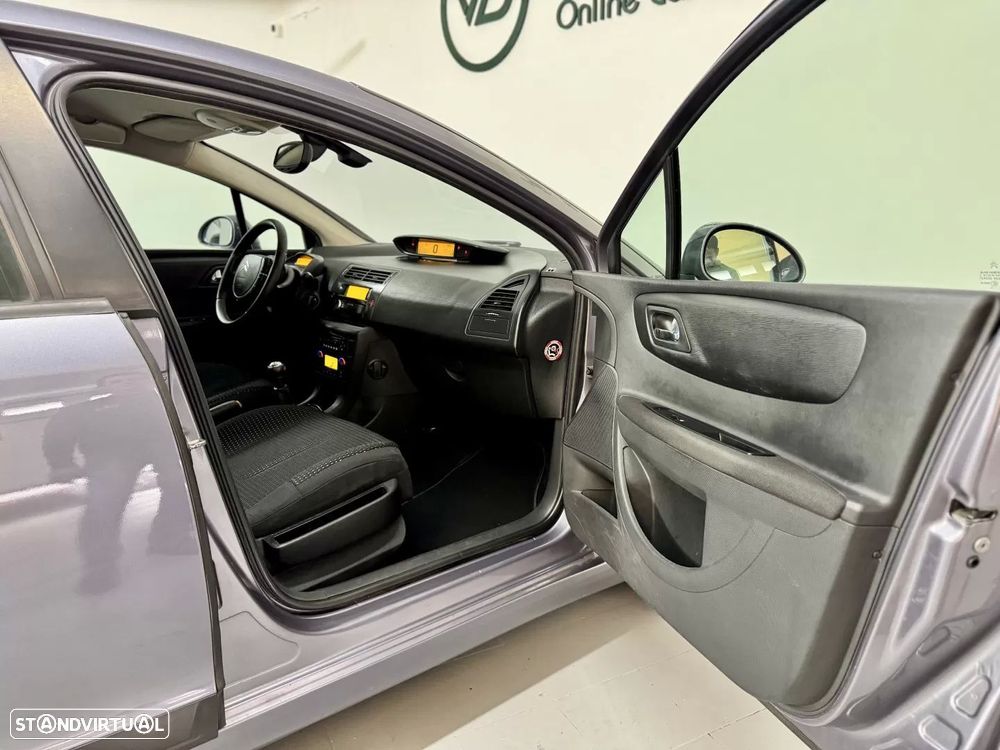 Citroën C4 1.6 HDi Exclusive - 36