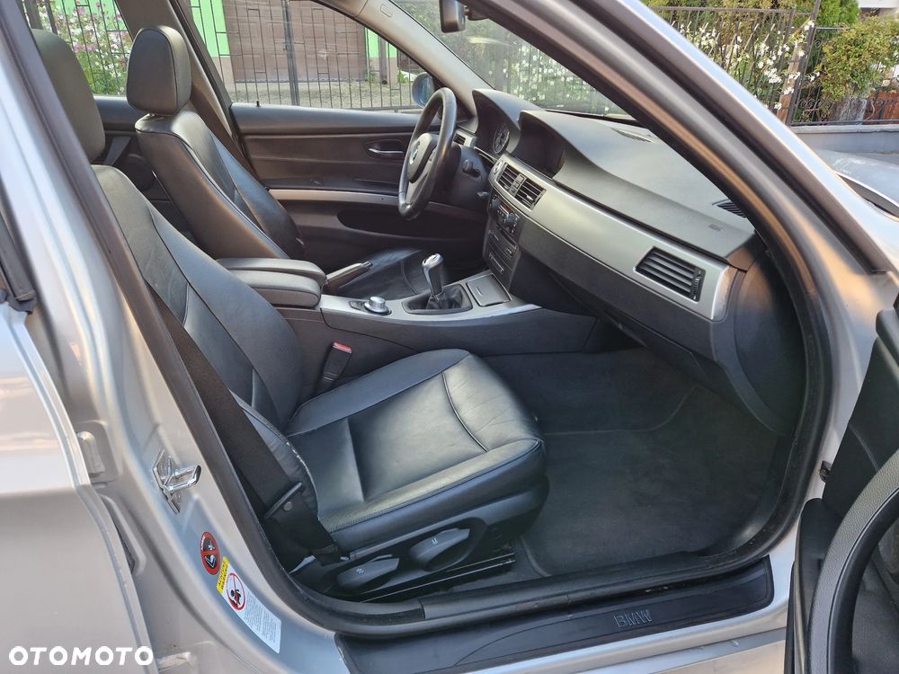 BMW Seria 3 320d - 6