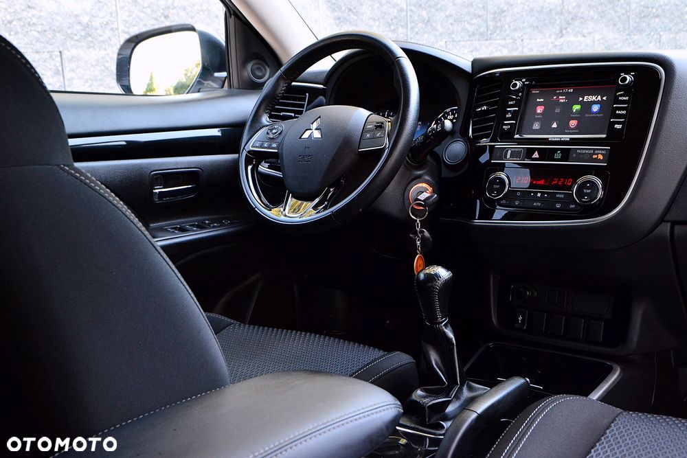 Mitsubishi Outlander 2.0 2WD Diamant - 15