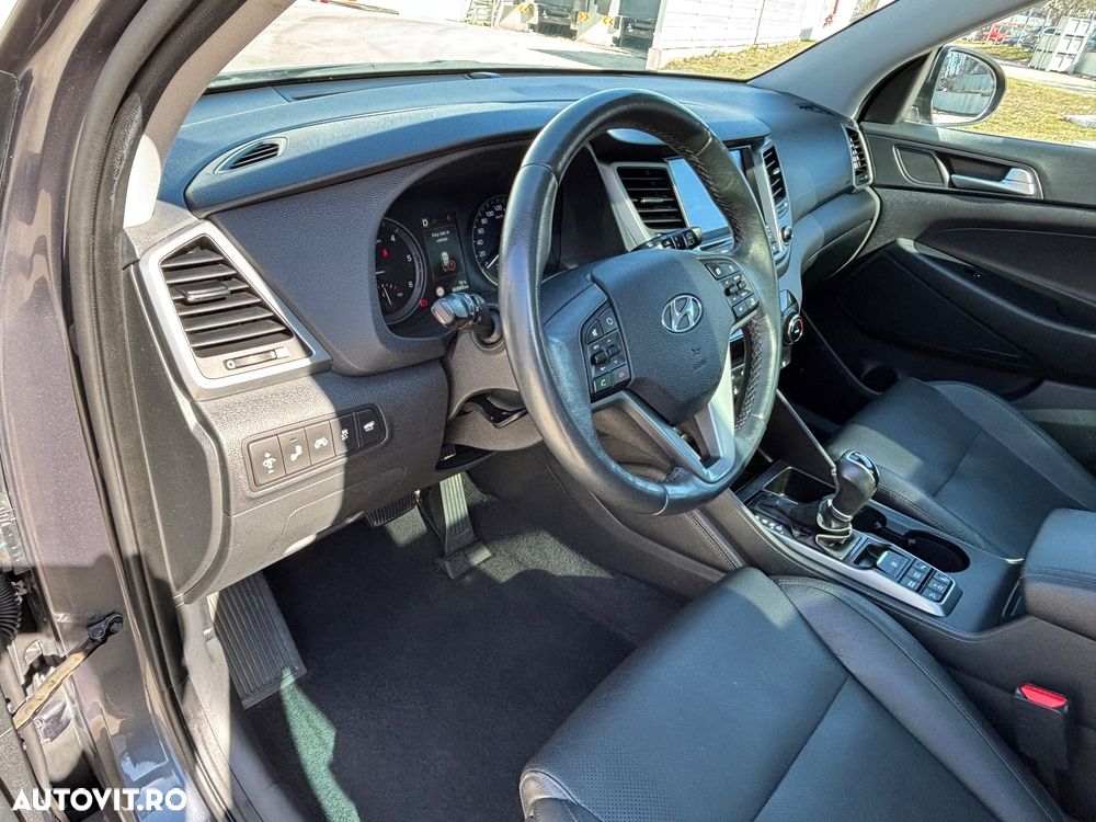 Hyundai Tucson 2.0 CRDI 4WD 6AT Luxury Pack+ - 16