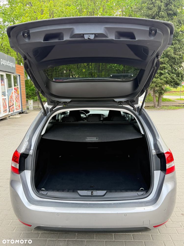 Peugeot 308 1.2 PureTech Allure S&S - 21