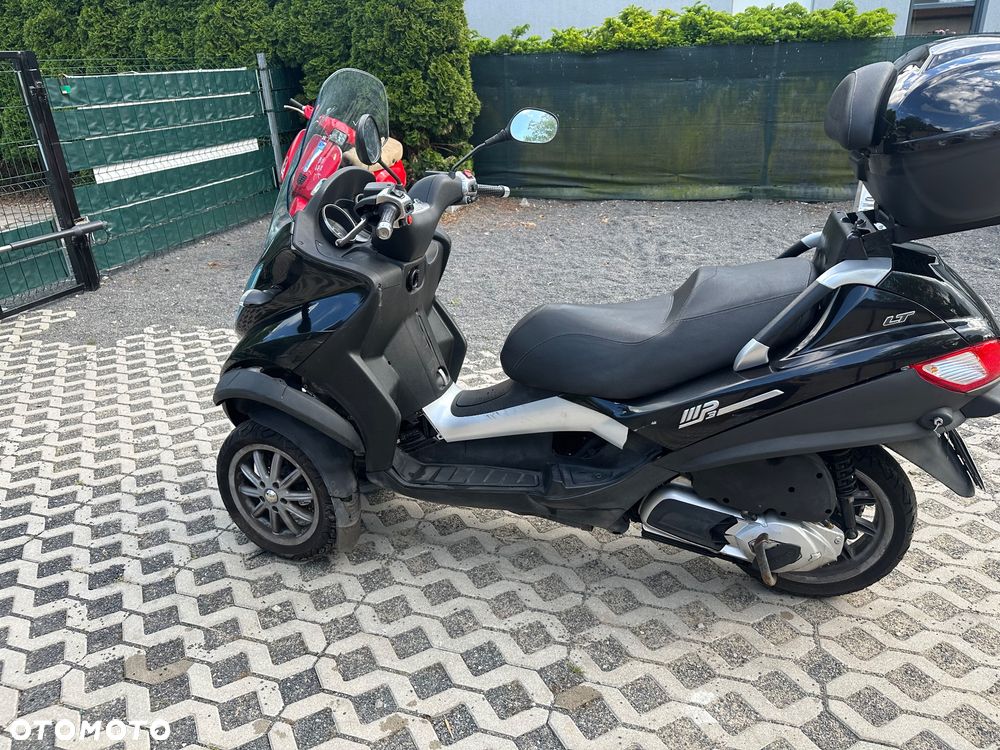 Piaggio MP-3 - 2