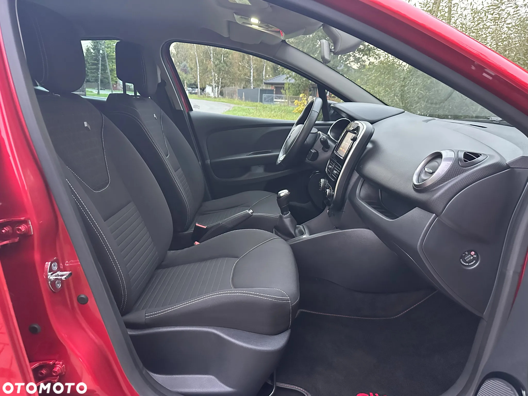 Renault Clio 1.2 16V Limited EU6 - 26