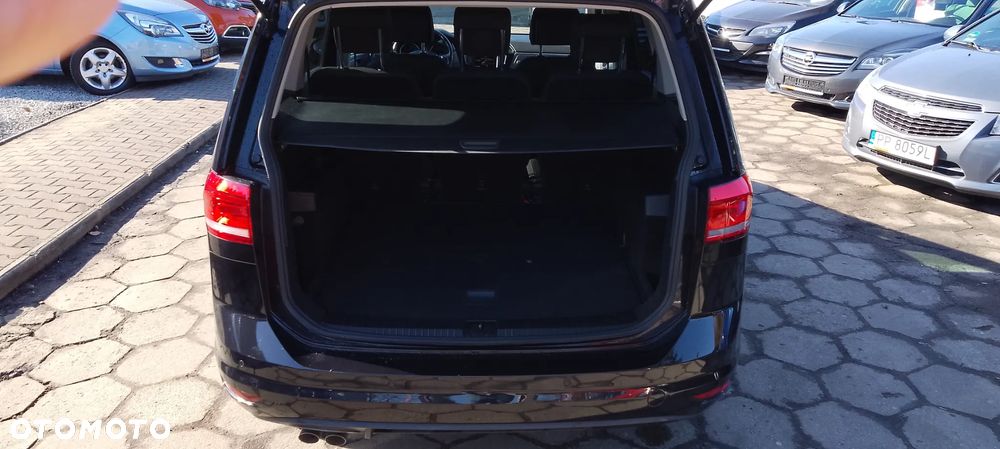 Volkswagen Touran 2.0 TDI SCR (BlueMotion Technology) Comfortline - 4