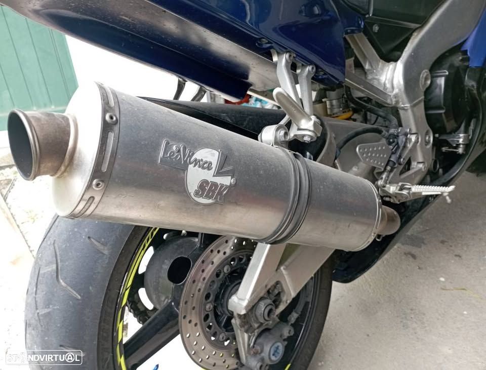 Yamaha YZF R1 - 6