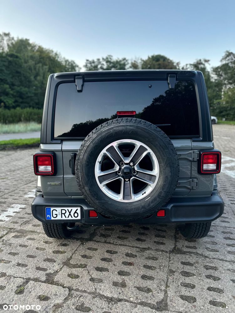 Jeep Wrangler - 31