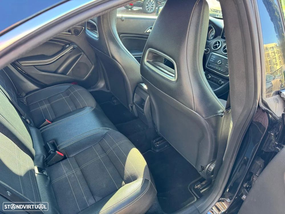 Mercedes-Benz CLA 180 CDI Urban - 16
