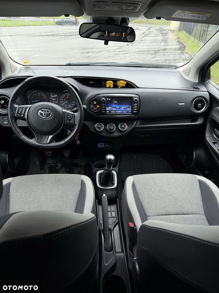 Toyota Yaris - 7