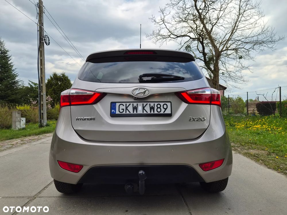 Hyundai ix20 1.6 Premium - 9