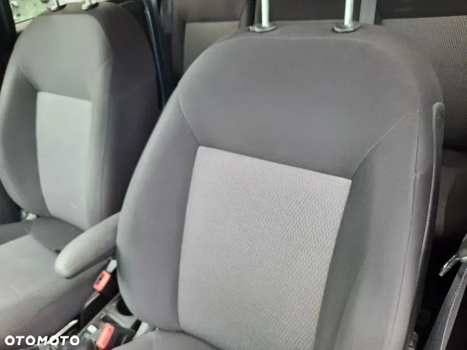 Fiat Doblo II 2 Fotel kierowcy pasażera Fotele 2 rząd Fotele grzane tapicerka boczki drzwi  EUROPA ŁADNE - 7