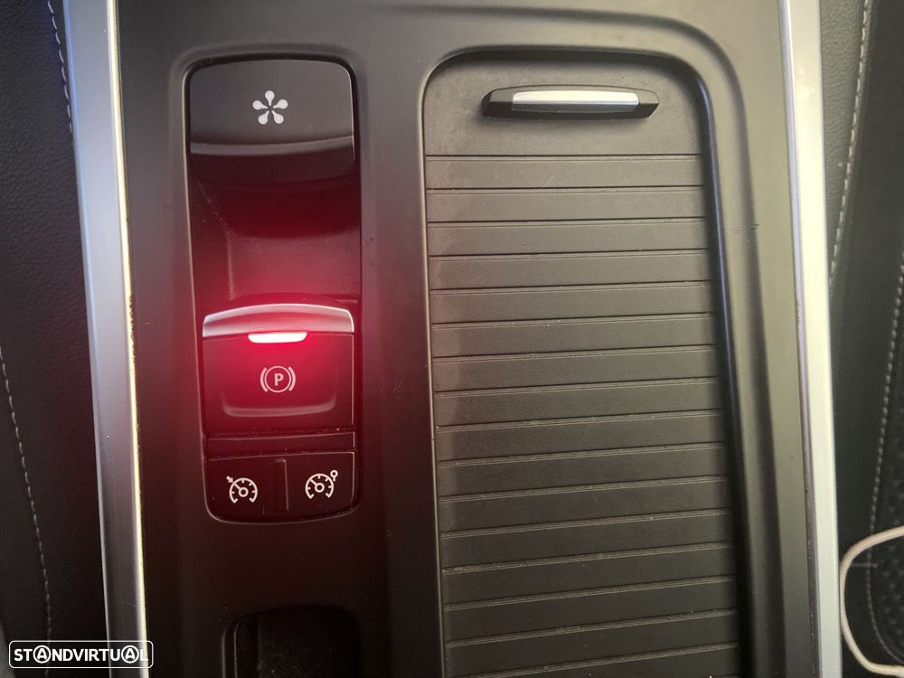 Renault Mégane Sport Tourer 1.5 Blue dCi Bose Edition EDC - 24