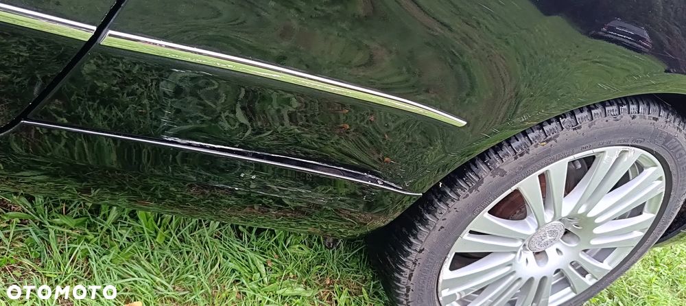 Mercedes-Benz Klasa E 250 CGI BlueEFFICIENCY Automatik Elegance - 40