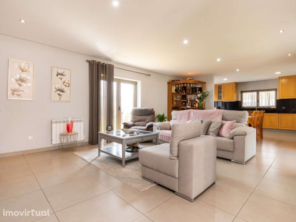 Encantadora Moradia Térrea V3 - Grande imagem: 3/40