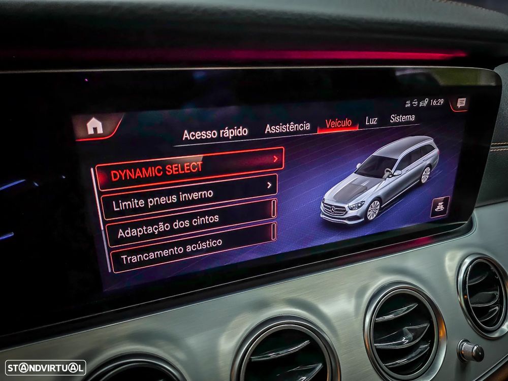 Mercedes-Benz E 300 de 9G-TRONIC AMG Line - 36