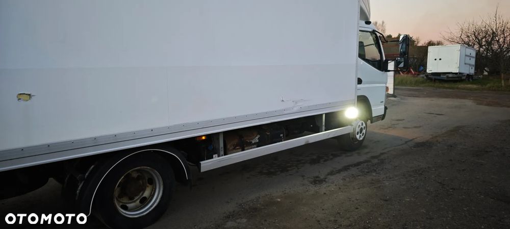 Mitsubishi Fuso Canter - 7