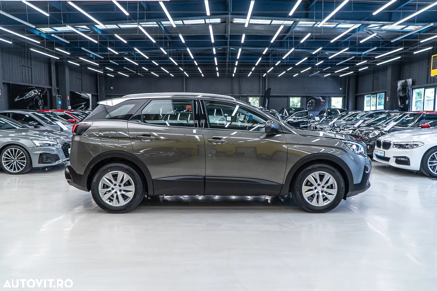 Peugeot 3008 1.2 PureTech Turbo S&S EAT8 Allure - 19
