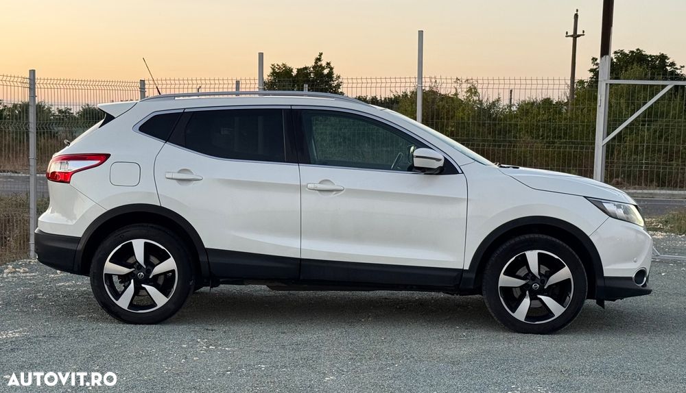 Nissan Qashqai 1.6 DCI Start/Stop X-TRONIC Tekna - 8