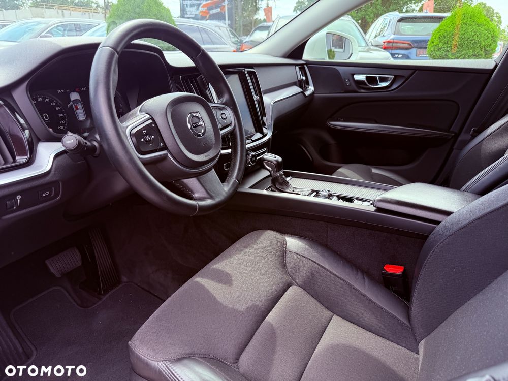 Volvo V60 D3 Geartronic Momentum Pro - 27