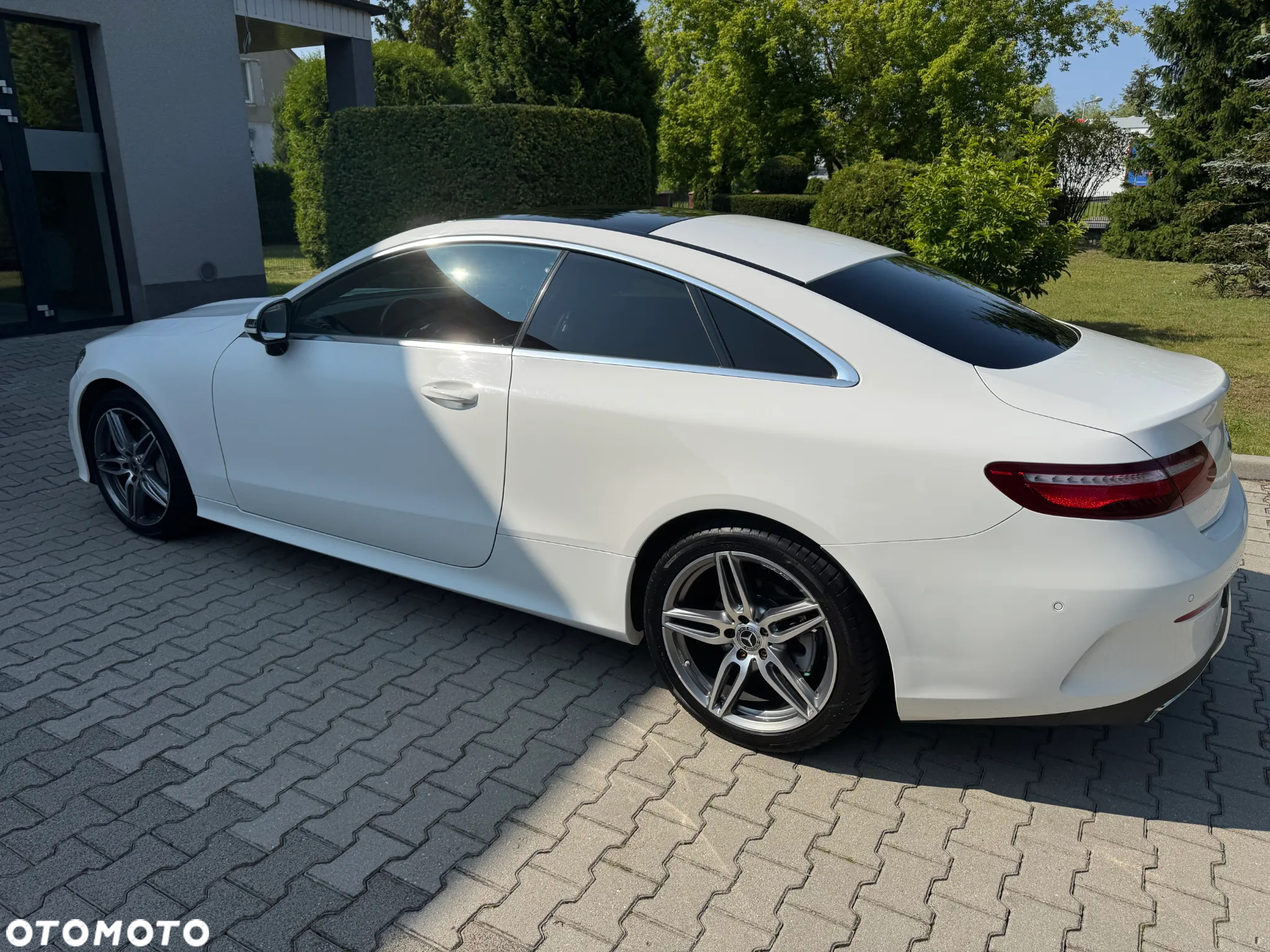 Mercedes-Benz Klasa E 220 d Coupe 9G-TRONIC - 6