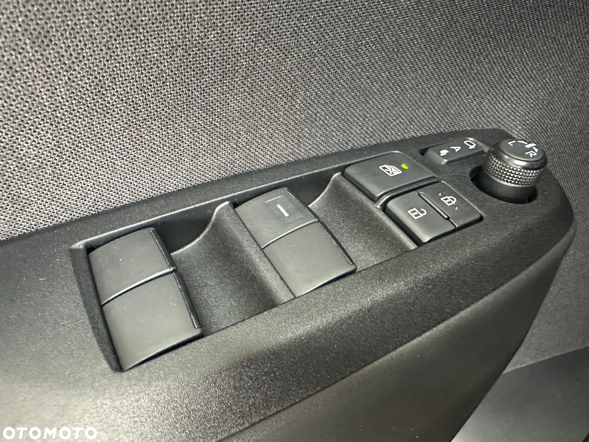 Toyota Yaris Hybrid 1.5 Style - 10