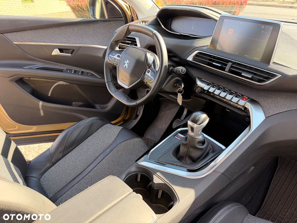 Peugeot 3008 PureTech 130 Stop & Start Allure - 22
