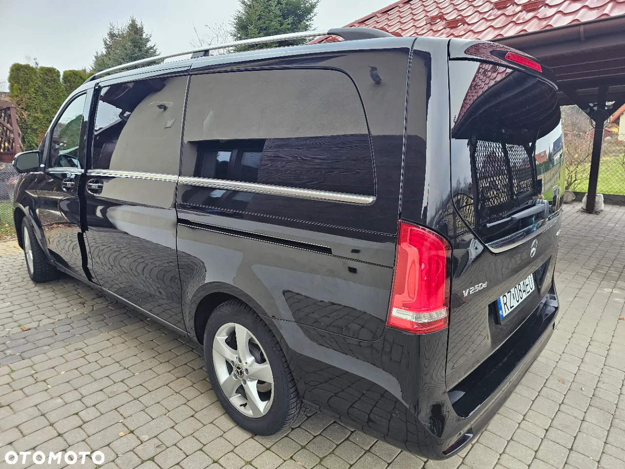 Mercedes-Benz Klasa V 250 d 4-Matic Avantgarde 9G-Tronic - 12