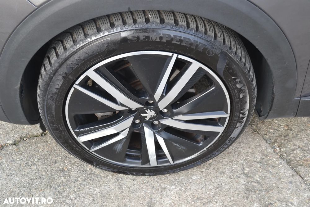 Peugeot 3008 PHEV EAT8 4X4 GT Pack - 35