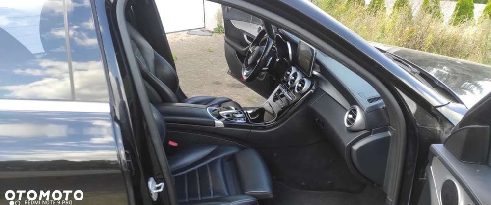 Mercedes-Benz Klasa C 220 d 4Matic 7G-TRONIC AMG Line - 33
