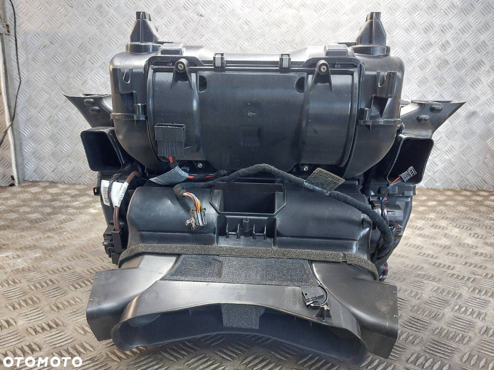 OBUDOWA NAGRZEWNICY KOMPLETNA BMW E60 E61 6912213 6930302 - 7