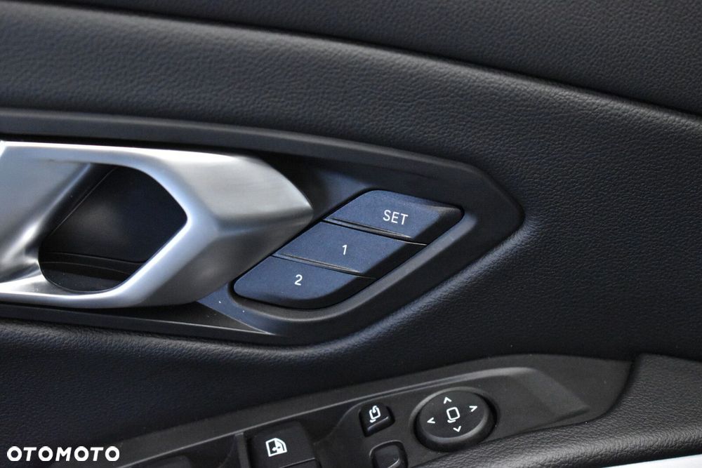 BMW Seria 3 - 10