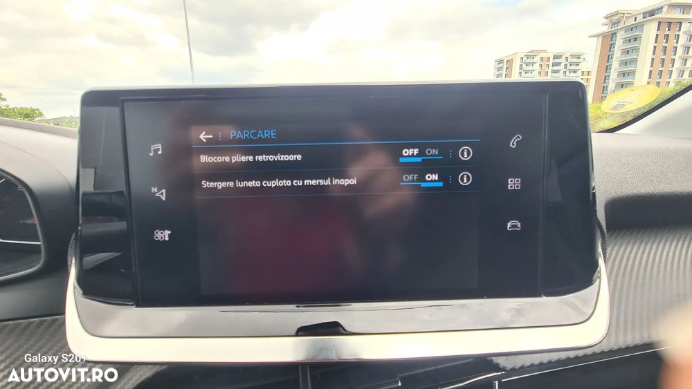 Peugeot 208 BlueHDi 100 Allure - 22