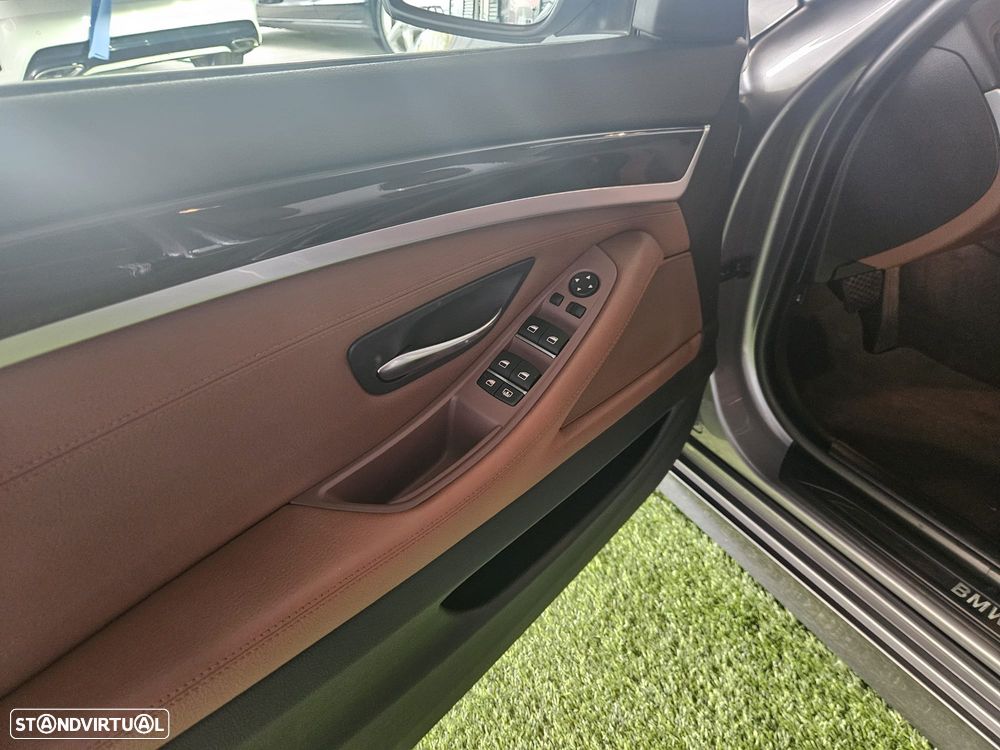 BMW 525 d Line Luxury Auto - 12