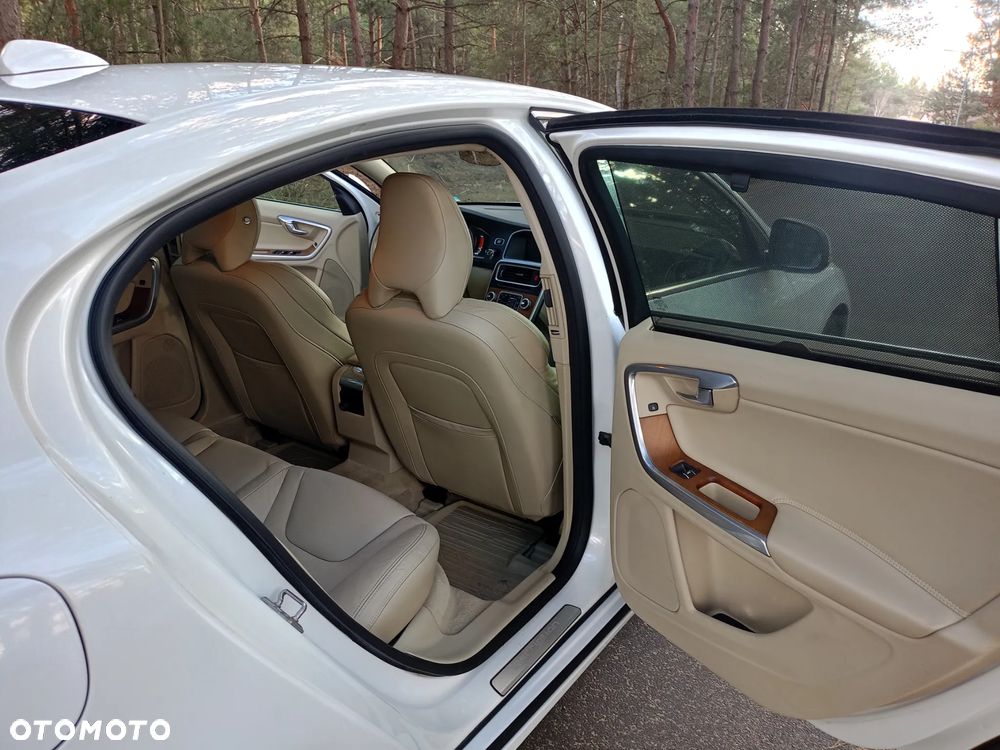 Volvo S60 T5 Drive-E Momentum - 12