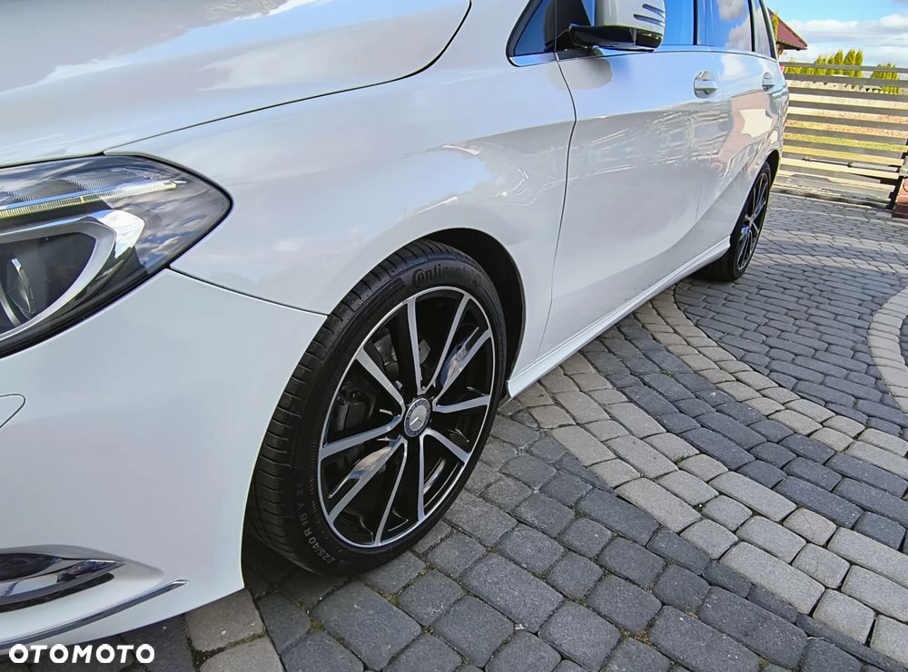 Mercedes-Benz Klasa B 180 AMG Line - 8