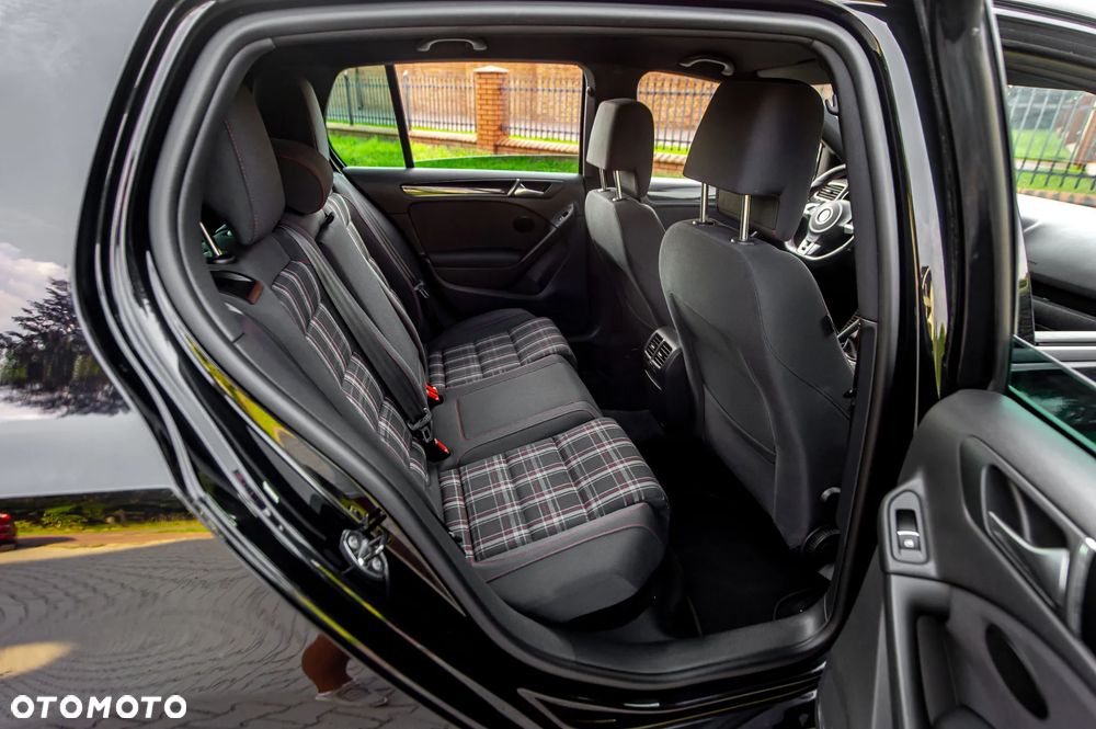 Volkswagen Golf 2.0 TSI GTI - 22