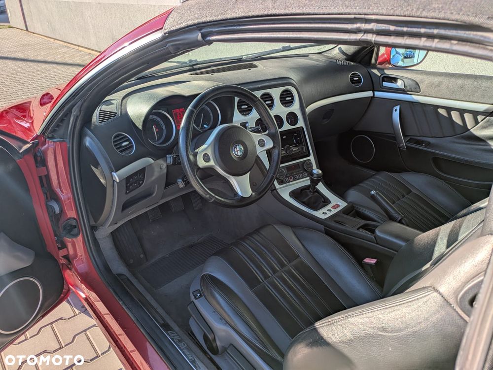 Alfa Romeo Spider 2.2 JTS 16V - 9