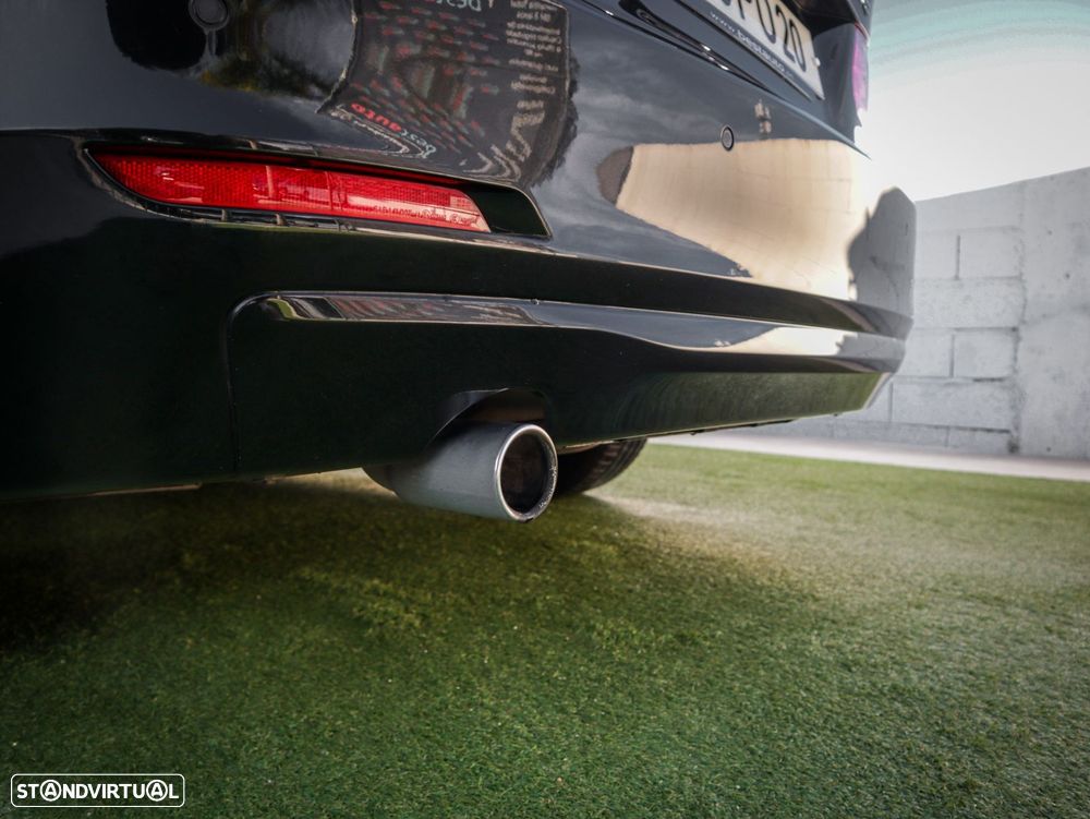 BMW 320 d EfficientDynamics Auto Line Sport - 13