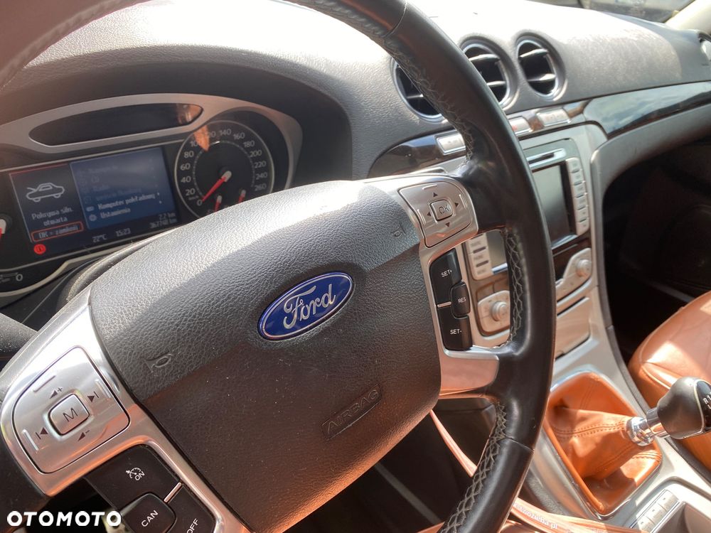Ford Galaxy 2.0 TDCi Ghia - 21