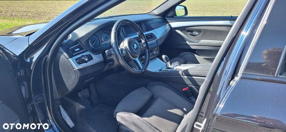 BMW Seria 5 520d Sport Line - 13