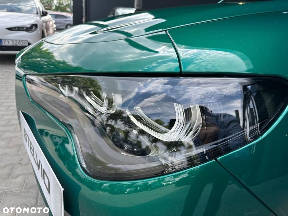 Alfa Romeo Stelvio - 13