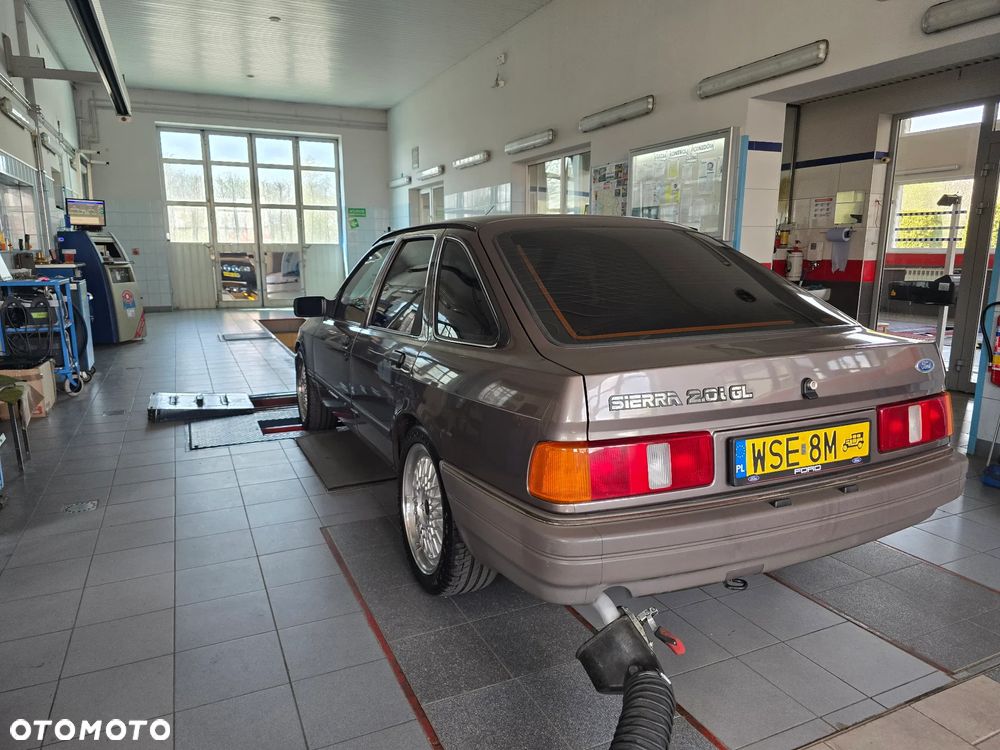 Ford Sierra - 33