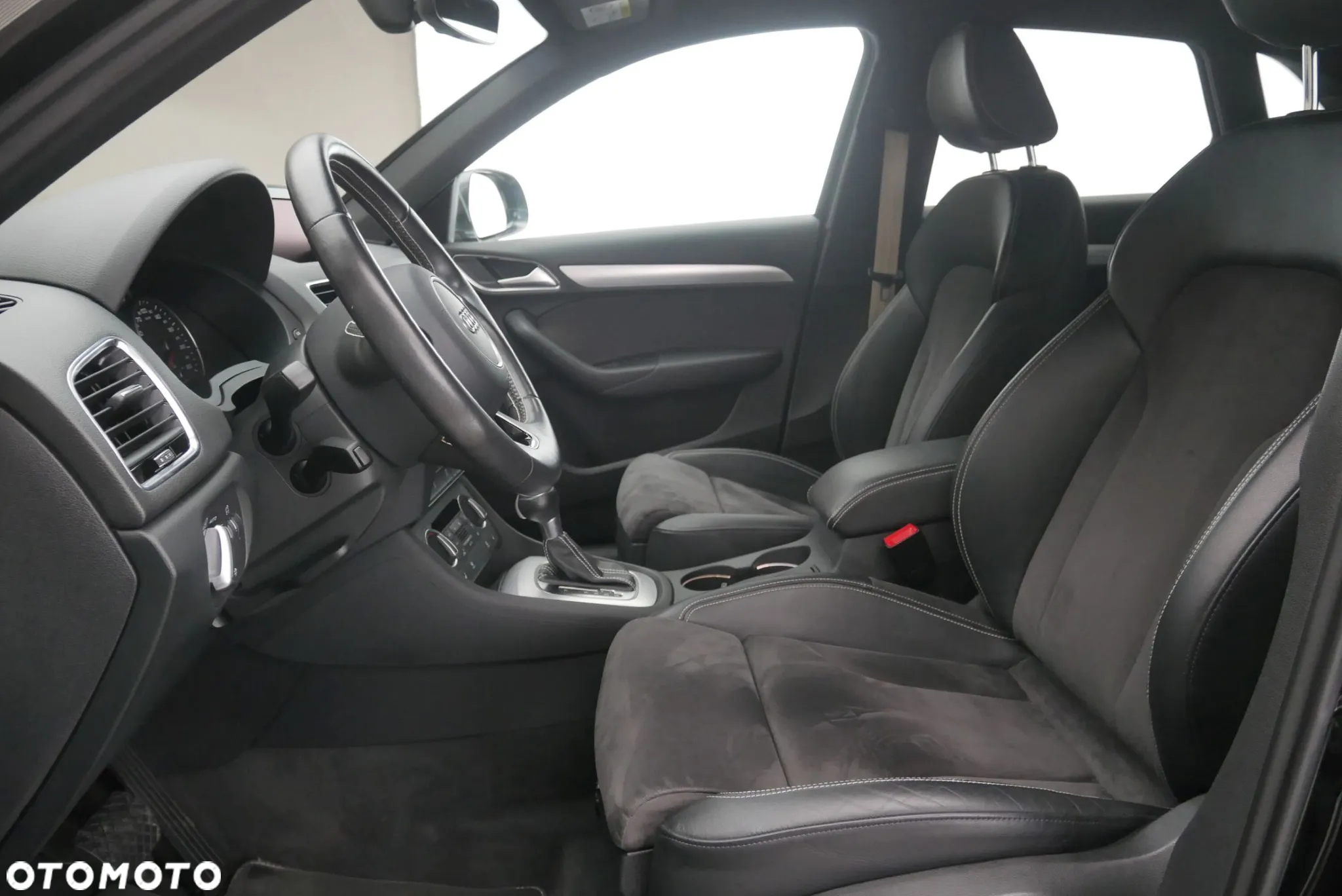Audi Q3 2.0 TDI Quattro Sport S tronic - 23