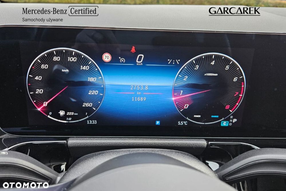 Mercedes-Benz GLA - 28