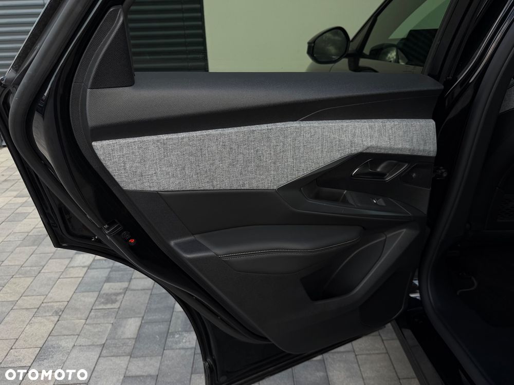 Peugeot 3008 1.2 PureTech mHEV GT S&S e-DCS6 - 36
