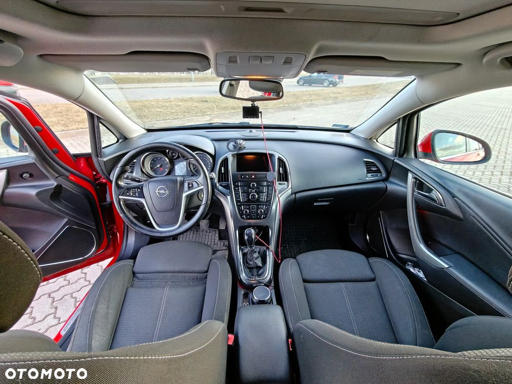 Opel Astra 1.6 T Cosmo - 5