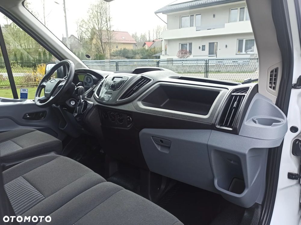 Ford Transit - 19