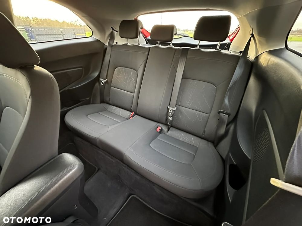 Kia Rio - 21