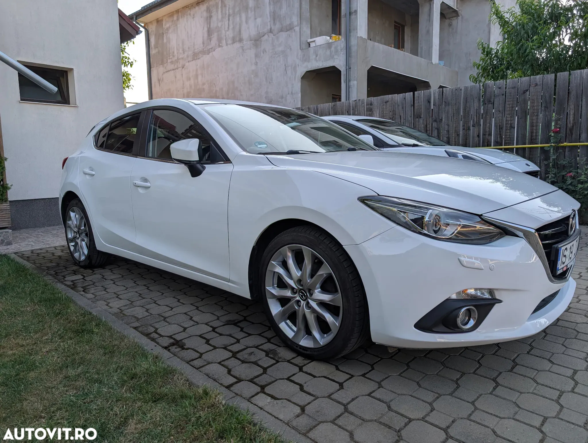 Mazda 3 G120 Revolution Top - 3