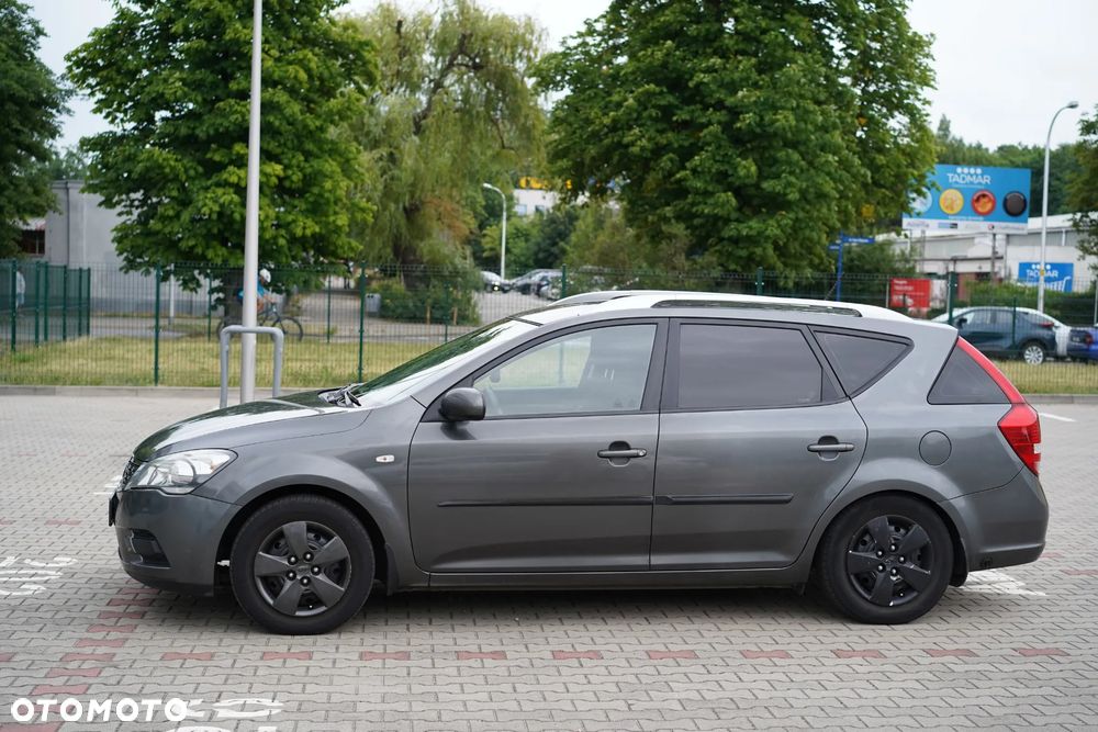 Kia Ceed 1.4 CVVT Attract - 2