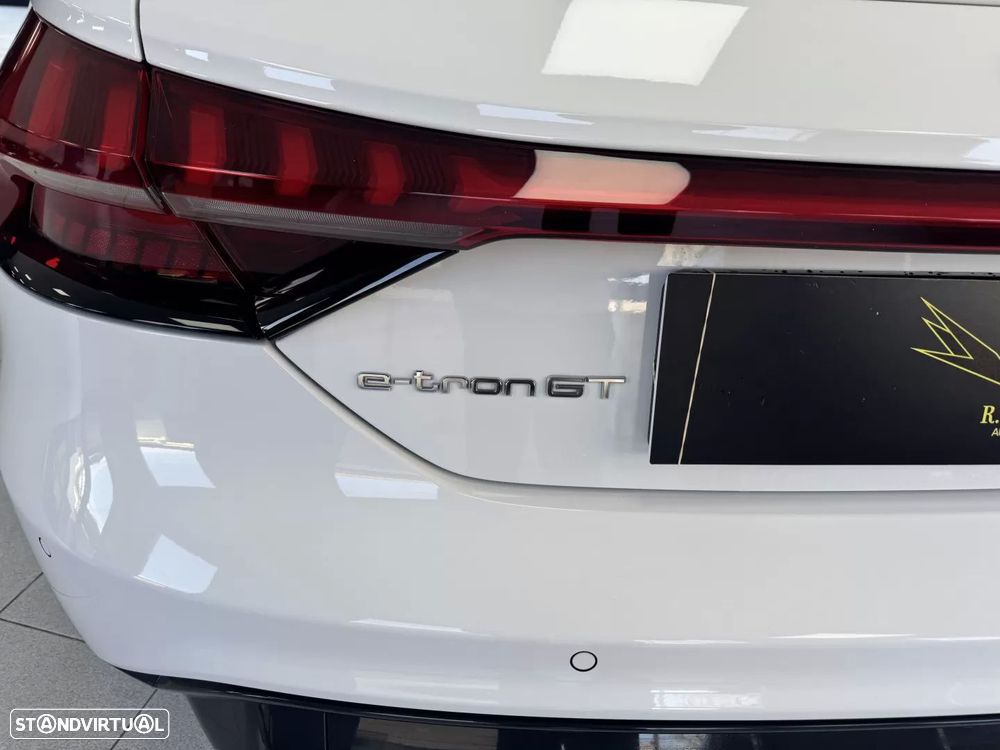 Audi e-tron GT quattro - 22